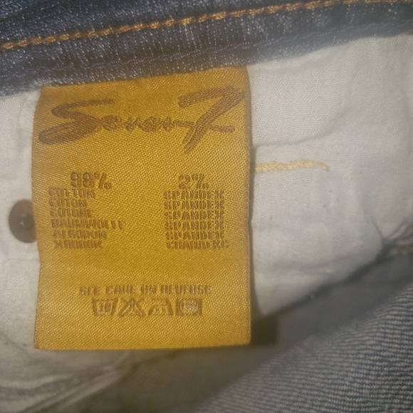 Blue jeans - Picture 3 of 4